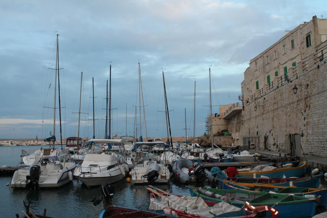 Апартаменты Giovinazzo Historic Apulia Old Town Stone House With Private Patio Экстерьер фото